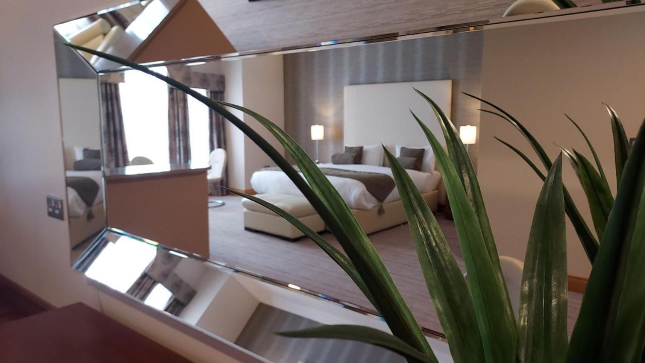Lady Gregory Hotel, Leisure Club & Beauty Rooms Gort Exterior photo